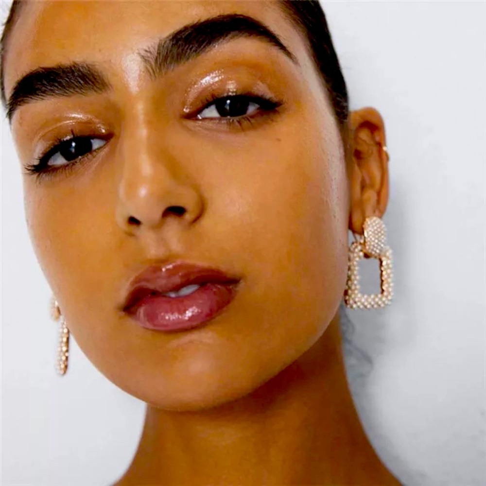 🍋2/$30 New Zara Pearl Drop Earrings - Picture 2 of 2